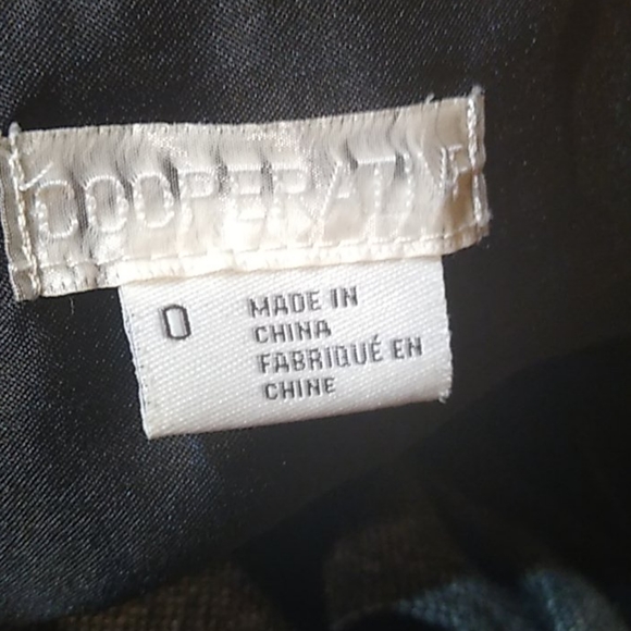 Cooperative dress - Picture 4 of 4